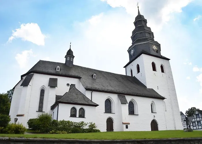 Ferienwohnungen In Meschede-Eversberg Naehe Winterberg Skiliftkarussell
